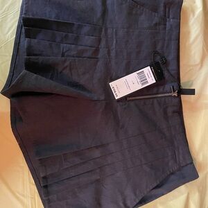 Navy size 0 Short, NWT!